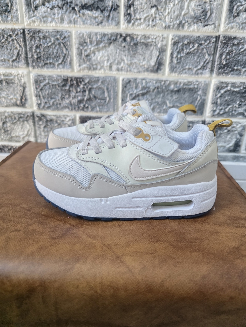 Nike Air Kids Beige/White Sneakers Size 10C